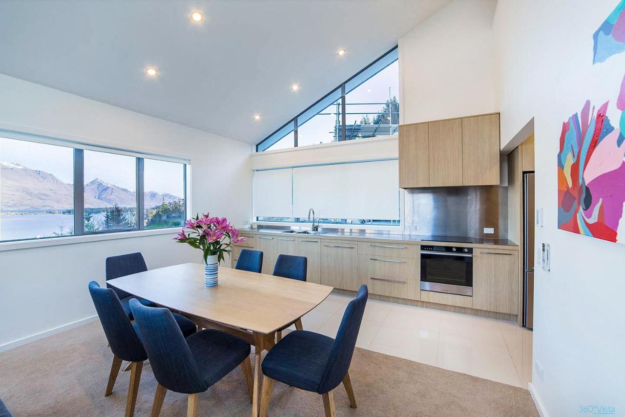 Executive Living In Bluewater - 3 Bedroom Apartment Квинстаун Экстерьер фото